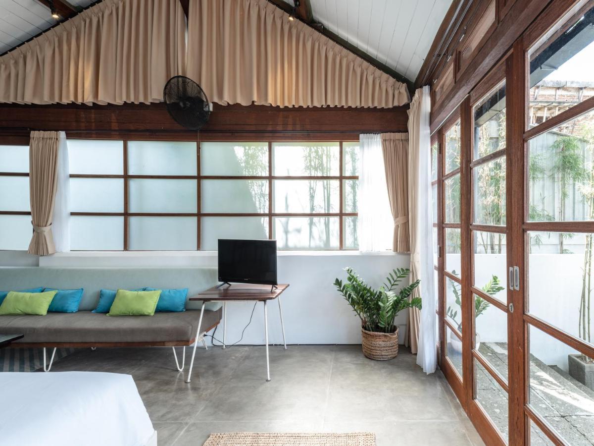 Апартаменты Batu Belig Living Managed By Cpm Bali Семиньяк Экстерьер фото