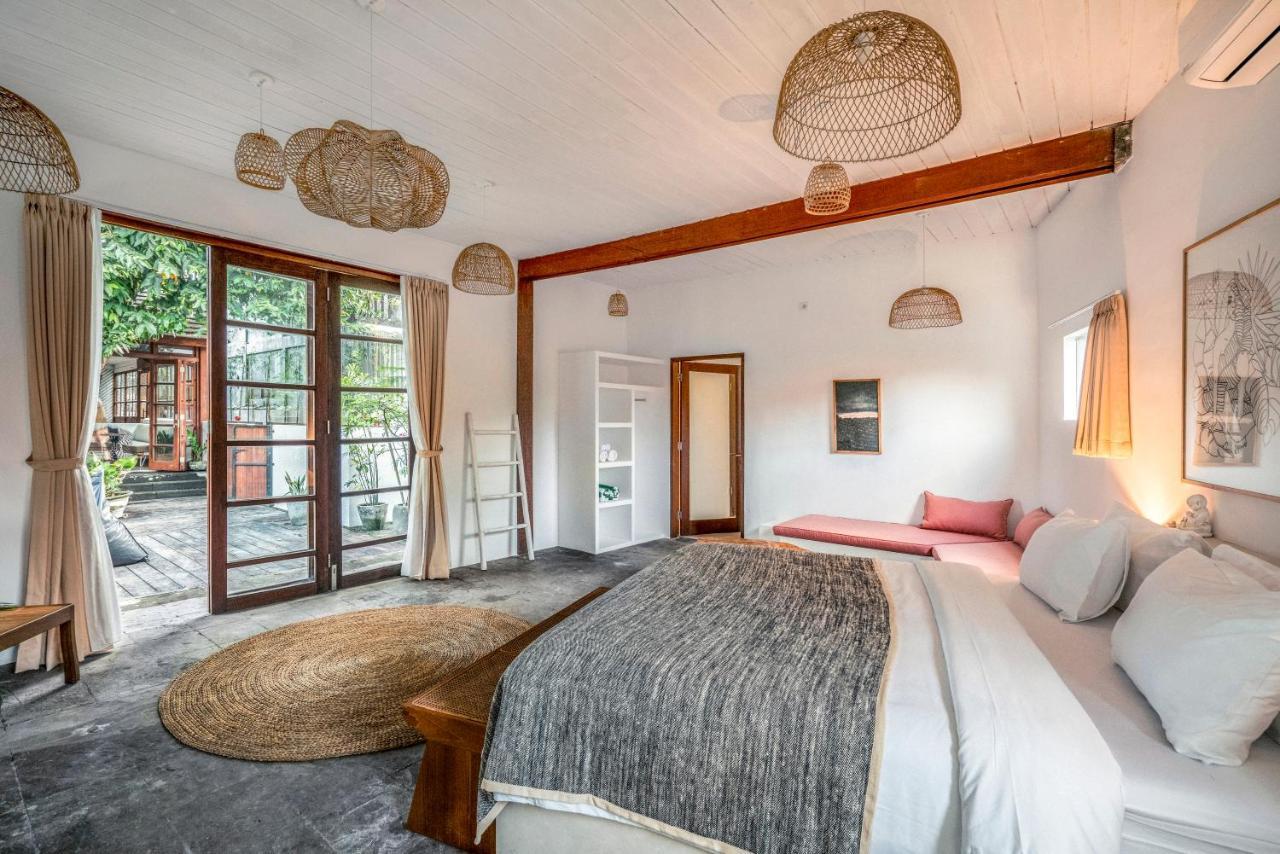 Апартаменты Batu Belig Living Managed By Cpm Bali Семиньяк Экстерьер фото